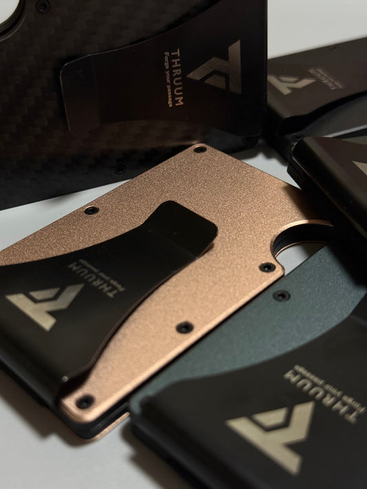 THRUUM Aluminum Cardholder